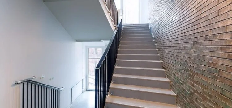 . Steg for steg Hur gar en trapphusrenovering till x